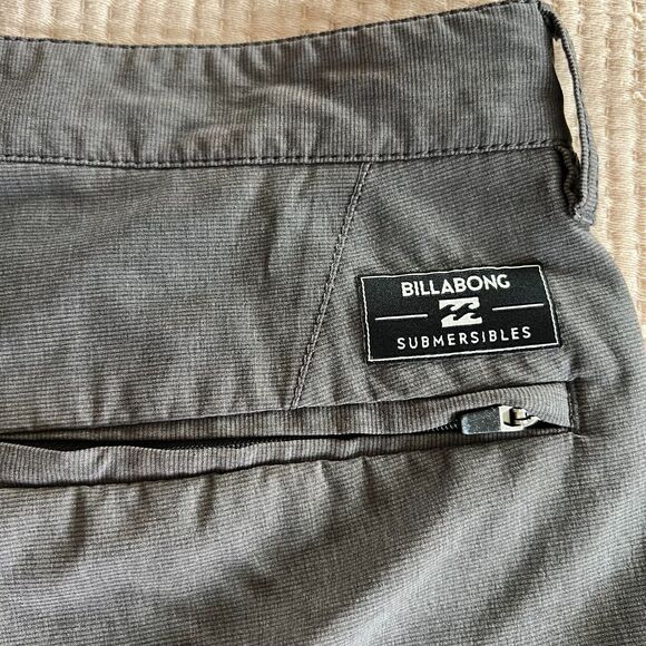 Billabong Crossfire Submersibles Shorts Mens Size 30 Dark Gray Quick Dry Beach - Picture 3 of 14